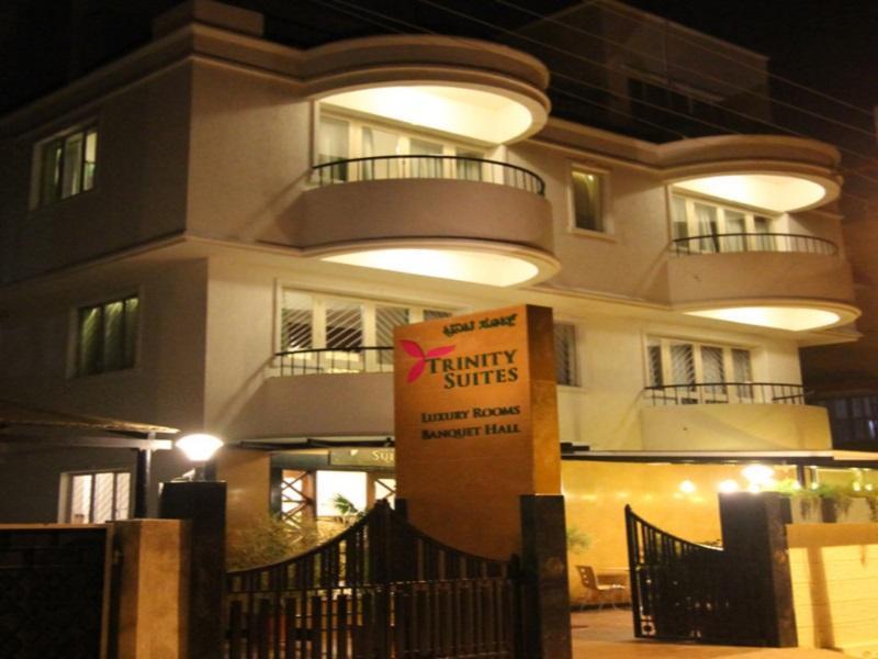 Trinity Suits Bangalore Luaran gambar