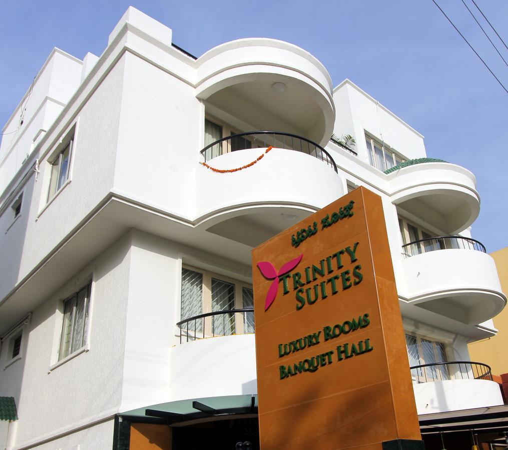 Trinity Suits Bangalore Luaran gambar
